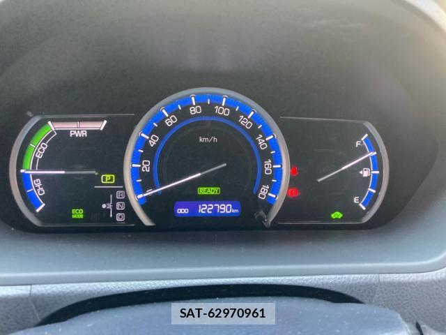 Toyota VOXY 2014-03 8221109-5