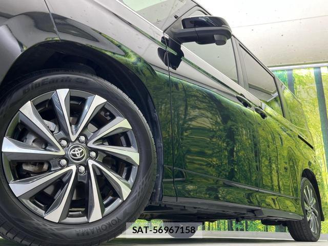 Toyota VOXY 2024-07 8221138-13
