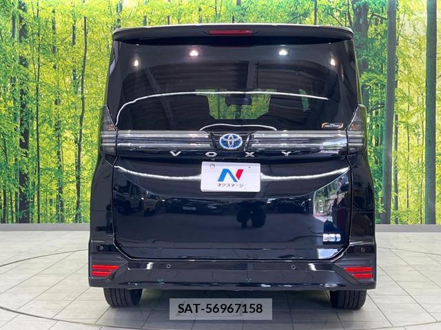 Toyota VOXY 2024-07 8221138-15