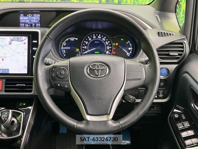 Toyota VOXY 2019-07 8221150-11
