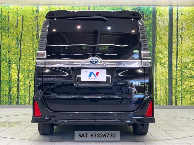 Toyota VOXY 2019-07 8221150-15