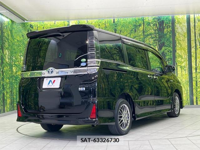 Toyota VOXY 2019-07 8221150-16