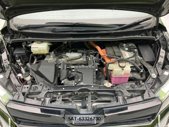 Toyota VOXY 2019-07 8221150-18