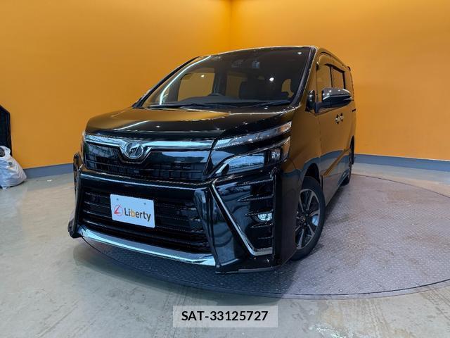 Toyota VOXY 2020-03 8221317-5