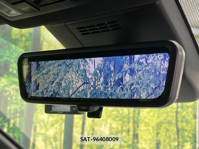 Toyota VOXY 2022-11 8221373-5