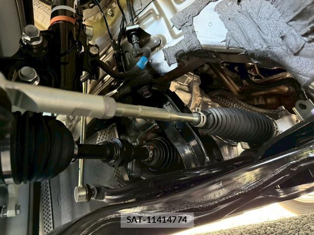 Toyota VOXY 2026-06 8221486-12