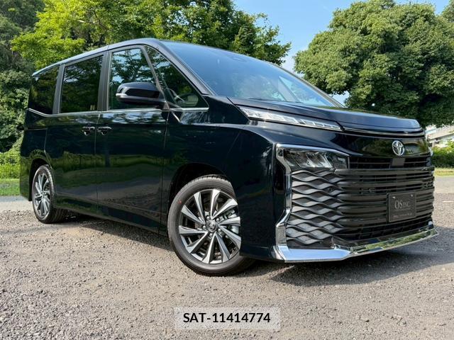 Toyota VOXY 2026-06 8221486-14