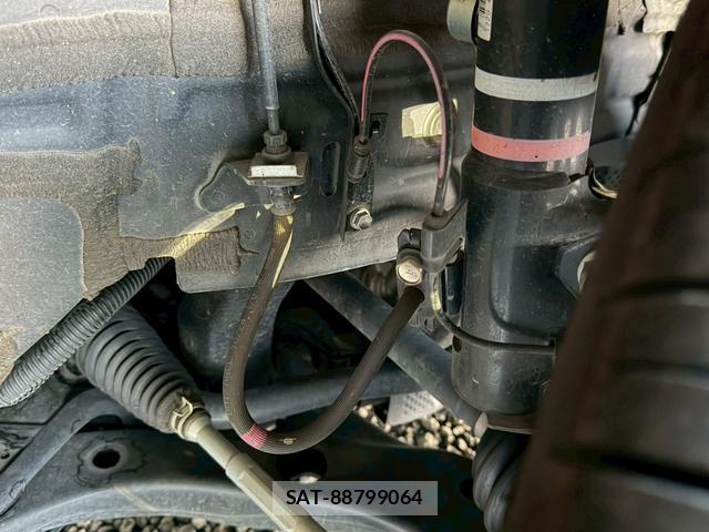 Toyota VOXY 2025-01 8221487-16
