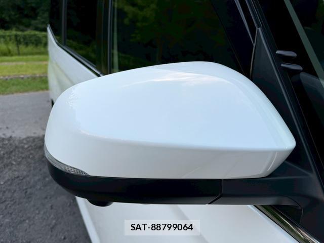 Toyota VOXY 2025-01 8221487-2