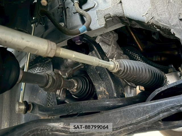 Toyota VOXY 2025-01 8221487-7