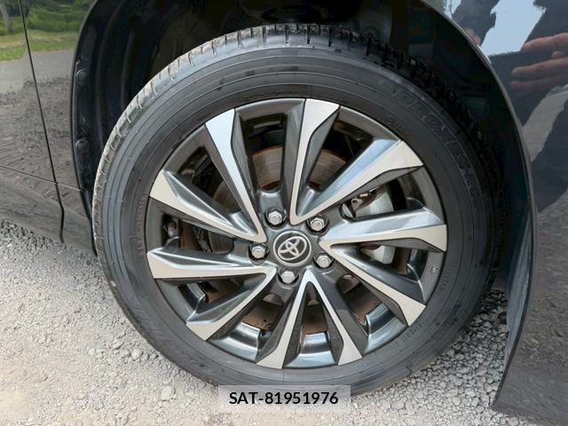 Toyota VOXY 2025-03 8221488-15