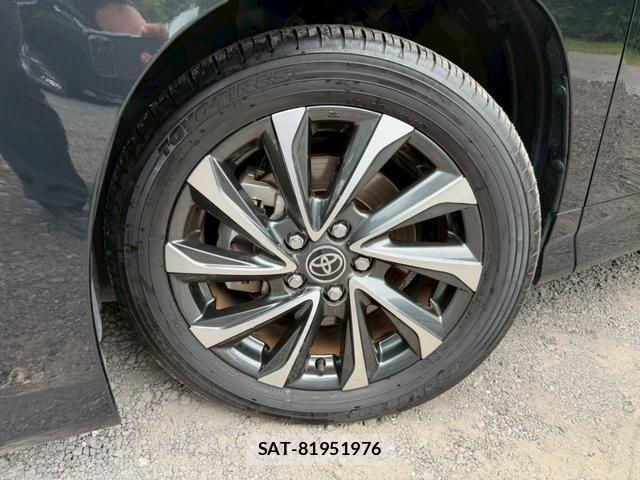 Toyota VOXY 2025-03 8221488-8