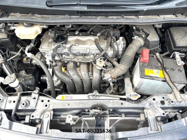 Toyota VOXY 2019-01 8221573-18