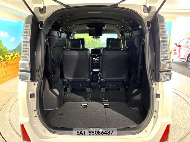 Toyota VOXY 2020-12 8221612-10