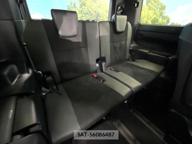 Toyota VOXY 2020-12 8221612-9
