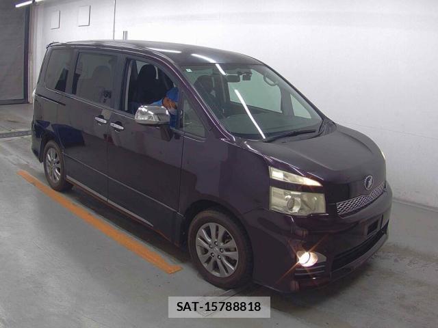 Toyota VOXY 2012-07 8221676-3