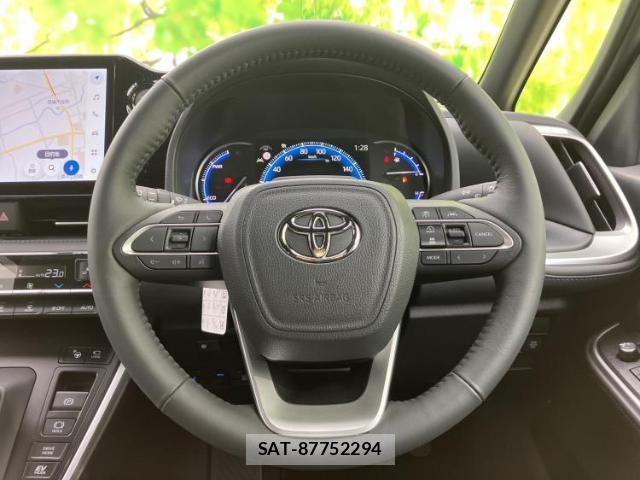 Toyota VOXY 2025-01 8221797-15