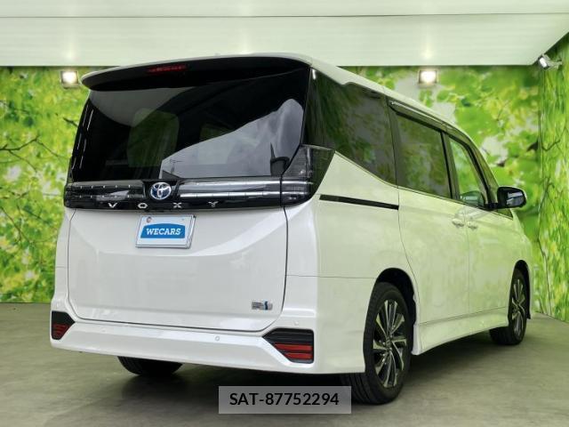 Toyota VOXY 2025-01 8221797-2