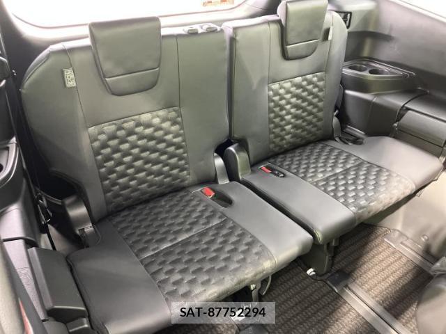 Toyota VOXY 2025-01 8221797-5