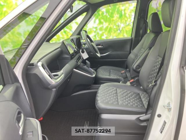 Toyota VOXY 2025-01 8221797-6