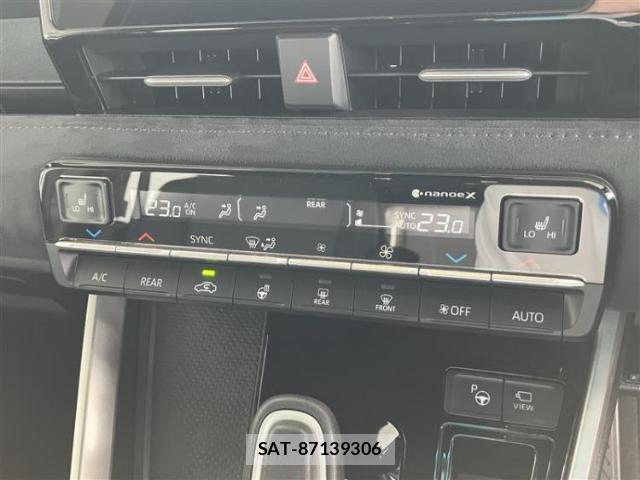 Toyota VOXY 2026-06 8221823-15