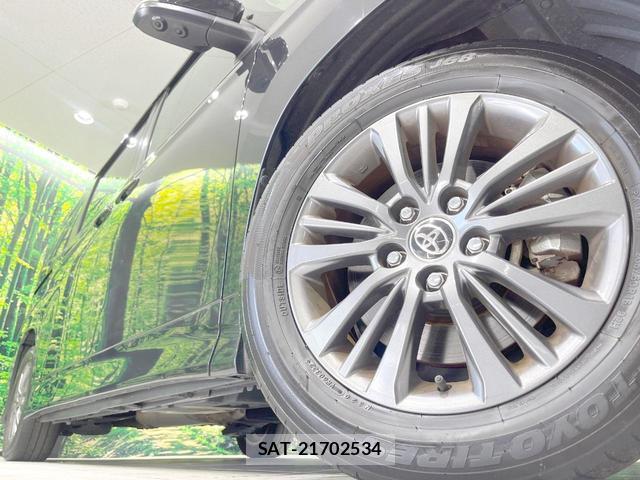 Toyota VOXY 2022-02 8221840-13