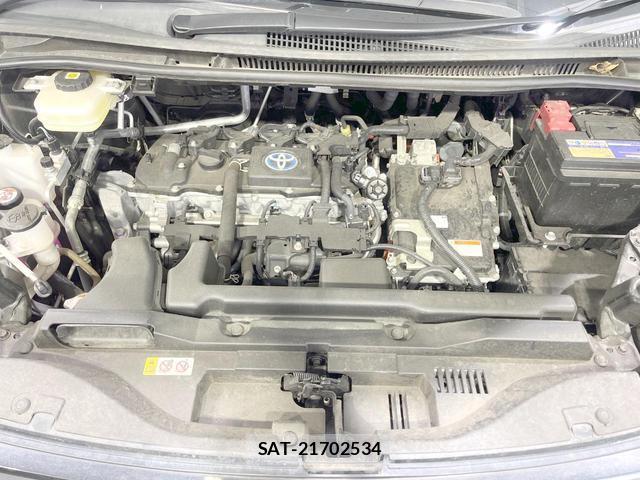 Toyota VOXY 2022-02 8221840-17