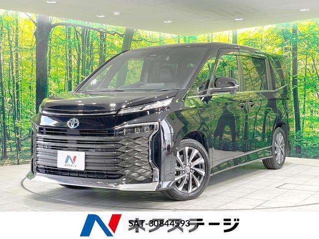 Toyota VOXY 2023-07 8221849-0