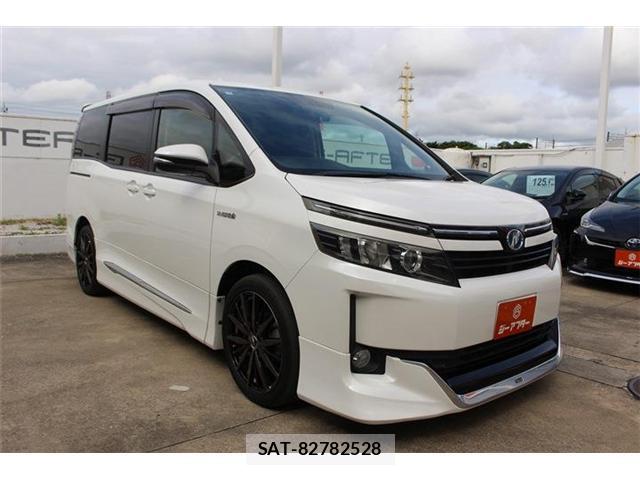 Toyota VOXY 2015-02 8222009-6