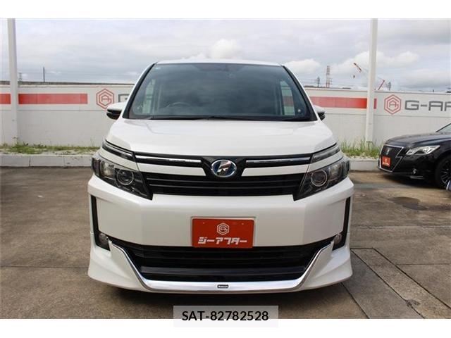 Toyota VOXY 2015-02 8222009-7
