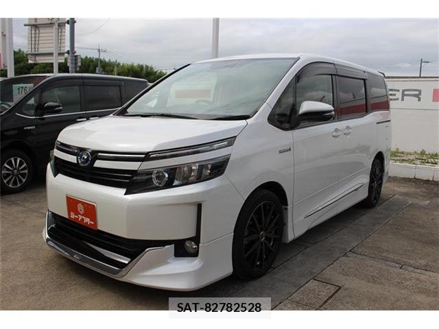 Toyota VOXY 2015-02 8222009-8
