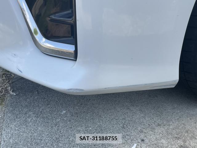 Toyota VOXY 2017-08 8222056-10