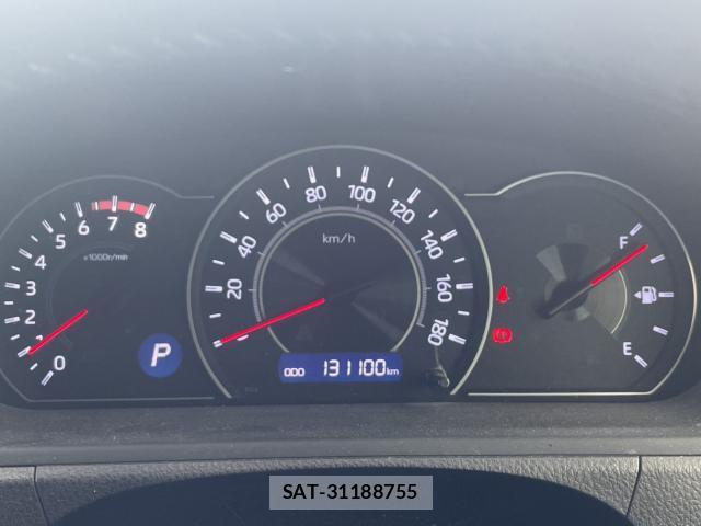 Toyota VOXY 2017-08 8222056-12
