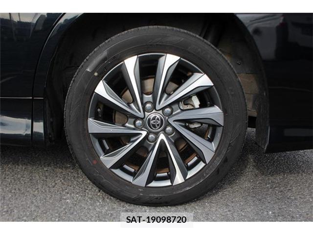 Toyota VOXY 2023-07 8222088-19
