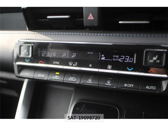 Toyota VOXY 2023-07 8222088-8
