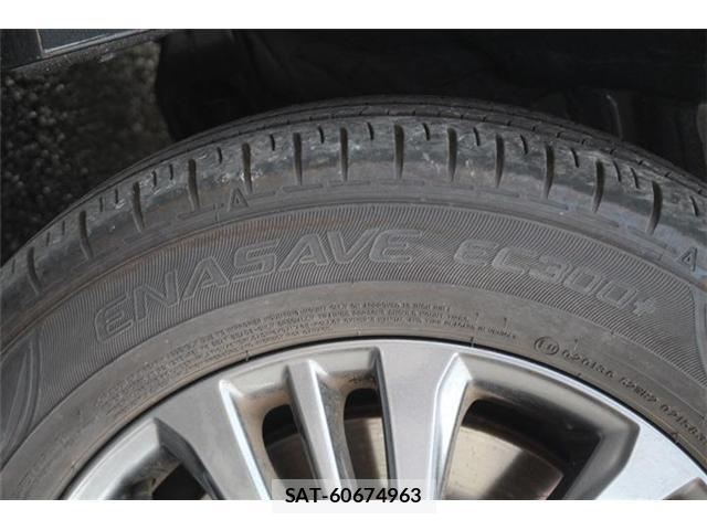 Toyota VOXY 2022-10 8222108-19