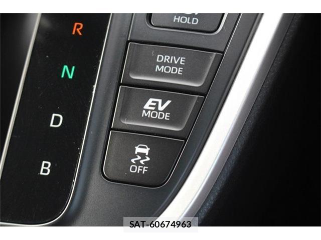 Toyota VOXY 2022-10 8222108-5