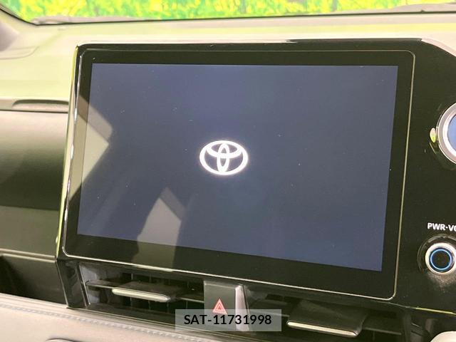 Toyota VOXY 2023-06 8222110-3