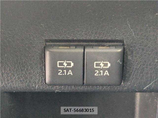 Toyota VOXY 2019-06 8222206-18
