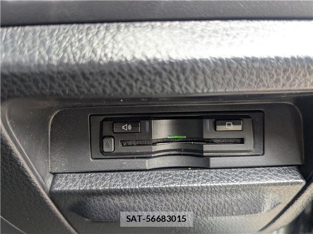 Toyota VOXY 2019-06 8222206-19