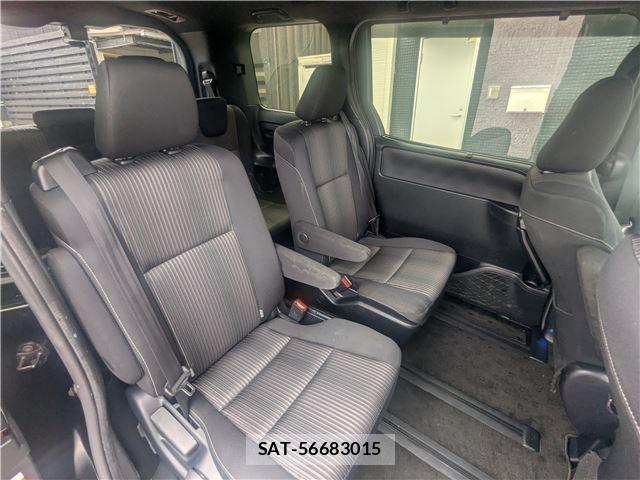 Toyota VOXY 2019-06 8222206-9