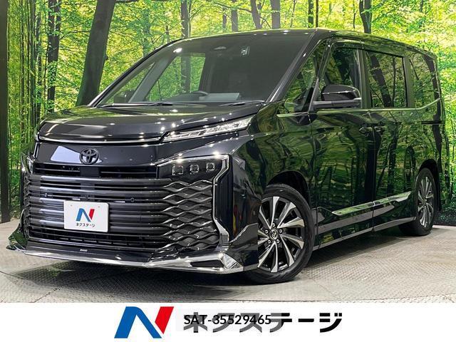 Toyota VOXY 2023-02 8222340-0