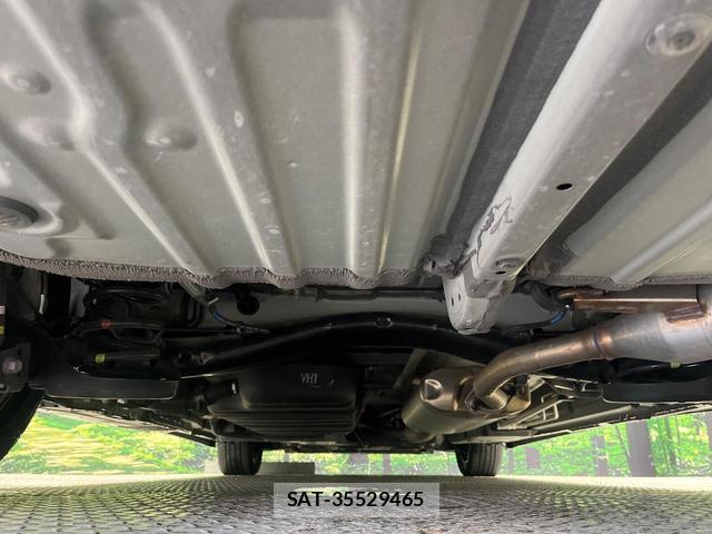 Toyota VOXY 2023-02 8222340-19
