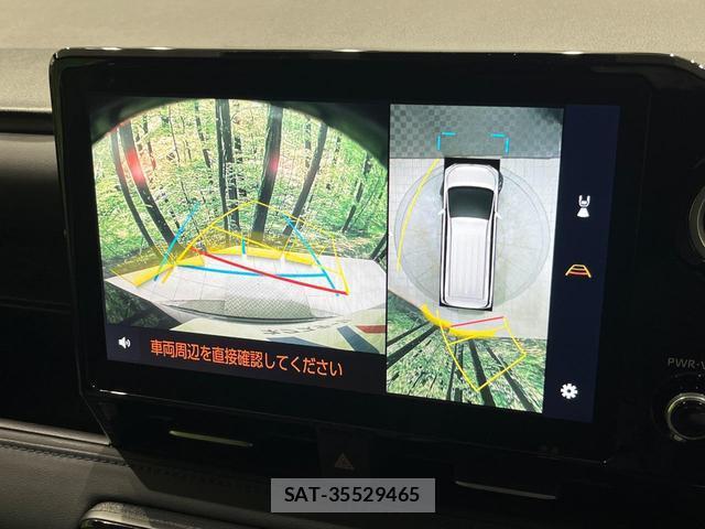 Toyota VOXY 2023-02 8222340-5
