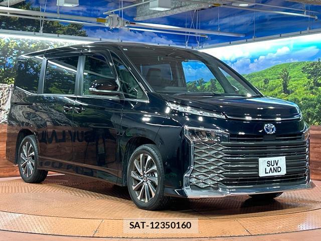 Toyota VOXY 2025-06 8222404-16