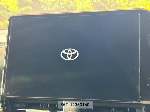 Toyota VOXY 2025-06 8222404-2