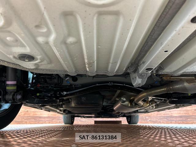 Toyota VOXY 2025-08 8222409-19