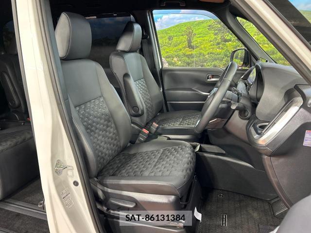 Toyota VOXY 2025-08 8222409-7