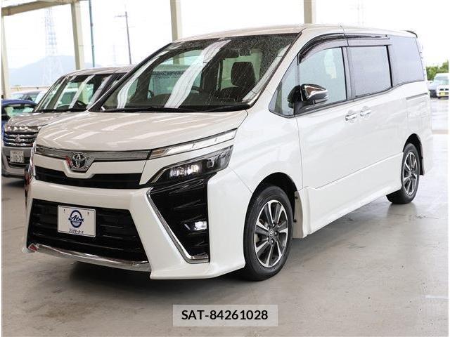 Toyota VOXY 2021-03 8222435-0