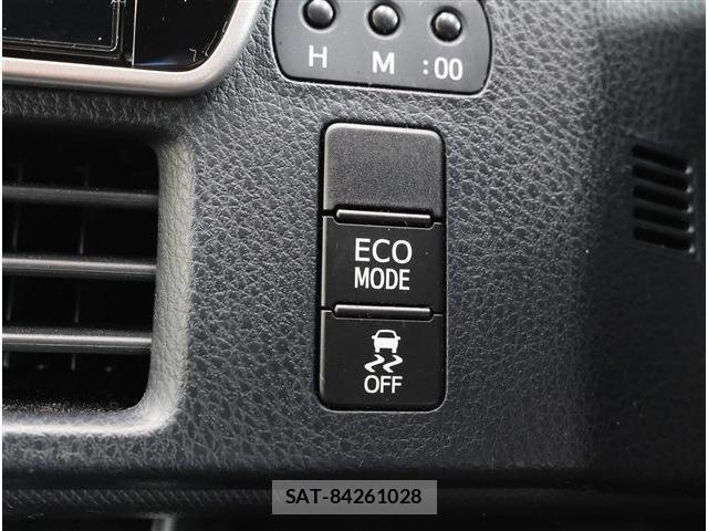 Toyota VOXY 2021-03 8222435-11